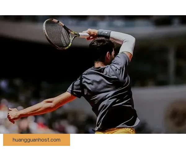 十场半决赛涌现五大黑马 纳豆小弟首次闯入争冠战 张帅丢失行李急求助